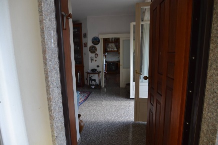Foto Appartamento in Via Pietro Mainero, Toirano Centro di 80 m² in vendita