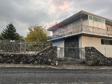 Foto Laboratorio in via Madre Teresa di Calcutta 10, Belpasso Centro