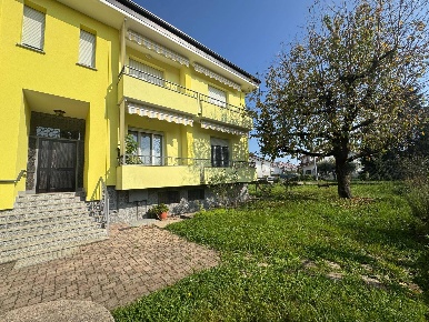 Foto Appartamento in Via Marco Polo, Malnate San Salvatore di 95 m²