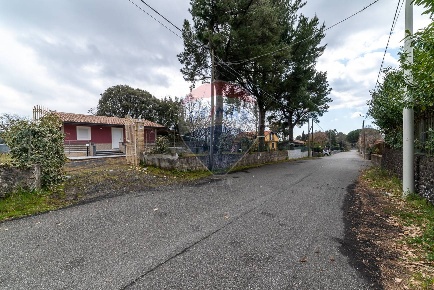 Foto Villa singola in Via Bianca di Navarra, Pedara Centro di 75 m²