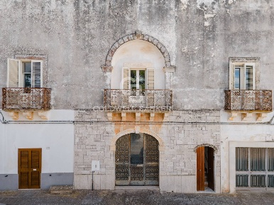 Foto Casa indipendente in Via Duca Degli Abruzzi, Soleto Centro di 344 m²