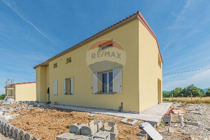 Foto Villa singola in STRADA BORGONOVO CAMPANARA, Medesano di 300 m²