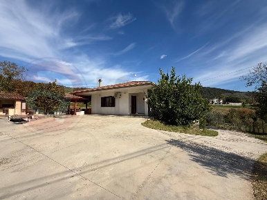 Foto Casa indipendente in Via Gerardi, Roccasecca di 140 m² con 7 locali