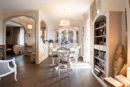 Foto Casa indipendente in Via Maddalena, Adrara San Martino Centro