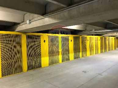 Foto Box a Parma Ospedale - Volturno di 12 m² con 1 locali in vendita