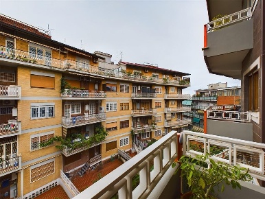 Foto Appartamento in Largo Gaetano la Loggia 33, Roma in vendita