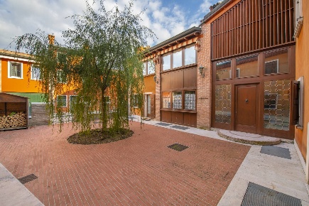 Foto Casa indipendente in Via Garibaldi, Povegliano Veronese Centro