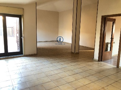 Foto Appartamento in VIA CAPPUCCINI PARCO L, Caserta Via Ruggiero di 185 m²