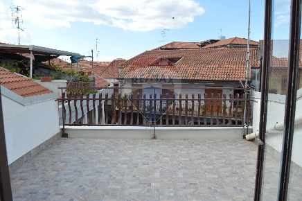 Foto Attico in via Chiesa Antica, Viagrande Centro di 116 m² con 5 locali