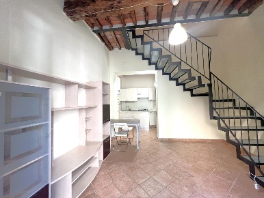 Foto Appartamento a Calcinaia Centro di 65 m² con 4 locali in vendita