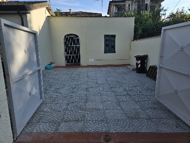 Foto Case semi ndipendenti a Carrara Marina di Carrara di 45 m² in affitto
