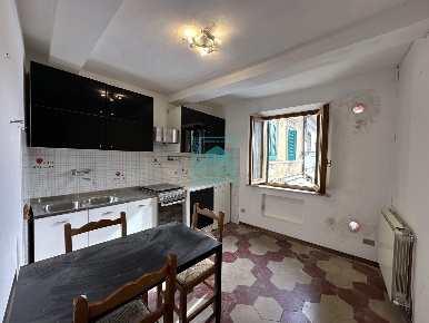 Foto Appartamento a Camaiore Camaiore Paese di 80 m² con 4 locali