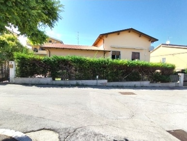 Foto Villa unifamiliare in via campo di giove, Pescara Ospedale di 290 m²