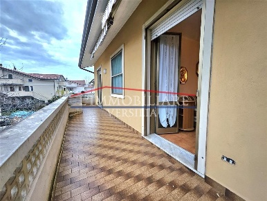 Foto Appartamento a Massa Marina di Massa Centro di 75 m² con 4 locali