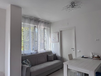 Foto Appartamento a Carrara Marina di Carrara di 55 m² con 2 locali