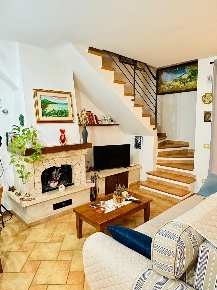 Foto Casa indipendente a Siena Arbia di 135 m² con 6 locali in vendita