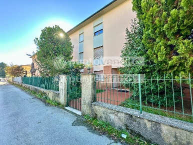 Foto Appartamento a Lucca Sant'Anna di 130 m² con 5 locali in vendita