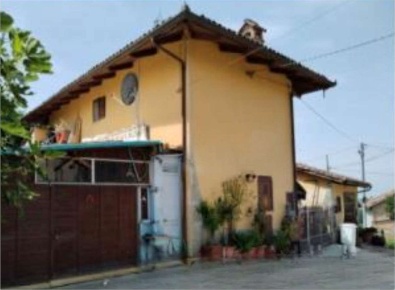 Foto Casa indipendente in Via S. Giuseppe, Govone Centro di 161 m²