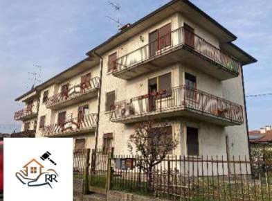 Foto Appartamento in Via Clementi  4, Malo Centro di 101 m² con 6 locali