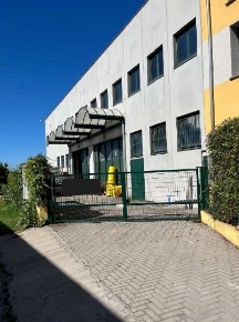Foto Appartamento in Via Bergamo, Merate Brugarolo di 227 m² con 8 locali