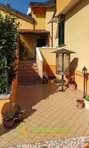 Foto Villa a schiera Santarcangelo di Romagna Santarcangelo di 154 m²