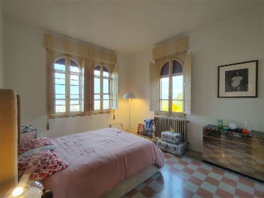 Foto Villa unifamiliare a Montefalco di 190 m² con 10 locali in affitto