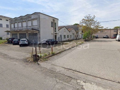 Foto Capannone industriale in via K. Gavioli 8, Cavezzo Centro di 464 m²