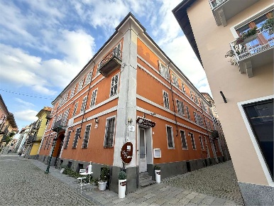 Foto Attività commerciale in Via San Marco 29, Chivasso Centro di 112 m²