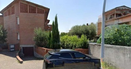 Foto Appartamento in Via dei Salici, Pistoia Vergine di 268 m² con 1 locali