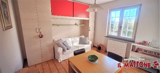 Foto Appartamento in Via alla Vittoria, Mignanego di 40 m² con 4 locali