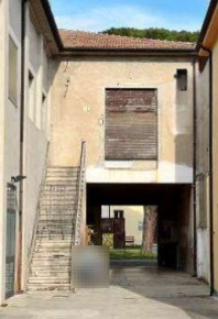 Foto Negozio in Via di mezzo, Argenta Consandolo di 597 m² con 1 locali