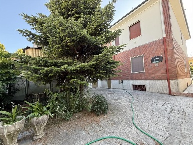 Foto Case semi ndipendenti in via san carlo, Vittuone di 130 m² in vendita