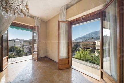 Foto Appartamento in Via Mario Mascardi, Alassio di 170 m² con 4 locali