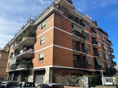 Foto Appartamento in Via Alessandro Cialdi, Roma Garbatella di 90 m²