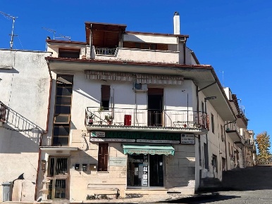 Foto Appartamento in Via Visintini 34, Guidonia Montecelio Centro di 90 m²