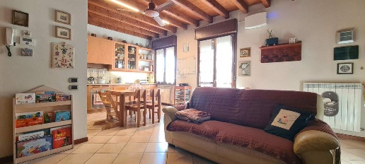 Foto Appartamento in Via Rose di Sotto 36, Brescia Primo Maggio di 166 m²