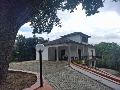 Foto Villa unifamiliare in Località Fontanelle, Configni di 172 m²