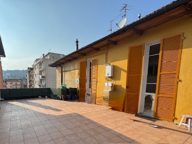 Foto Appartamento in Via XXV Aprile, Imperia Oneglia di 80 m² con 4 locali
