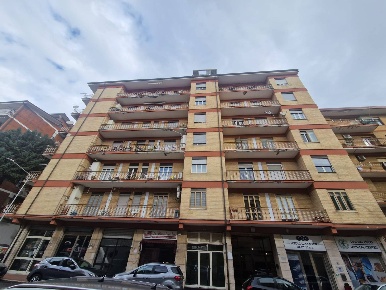 Foto Appartamento in via degli imbimbo, Avellino di 150 m² con 4 locali