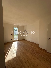 Foto Villa bifamiliare in via roma, Loreggia di 194 m² con 5 locali