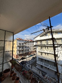 Foto Appartamento in via cicarelli, Avellino di 155 m² con 4 locali