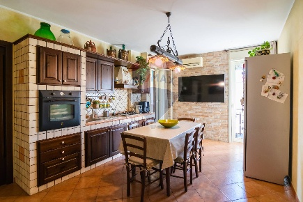 Foto Appartamento in Via Morgioni, San Giovanni la Punta Centro di 70 m²