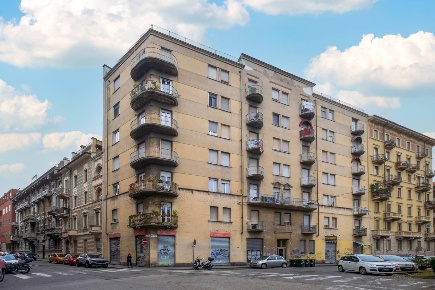 Foto Appartamento in PIAZZA AMEDEO PEYRON, Torino San Donato di 110 m²