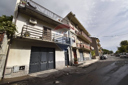 Foto Casa indipendente in Via Monfalcone, Belpasso Centro di 160 m²