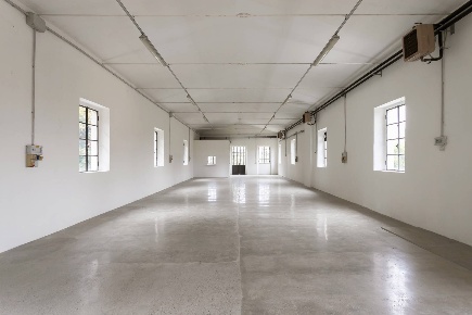 Foto Magazzino in Via Piazzolo, Villa d'Adda Centro di 380 m² con 3 locali