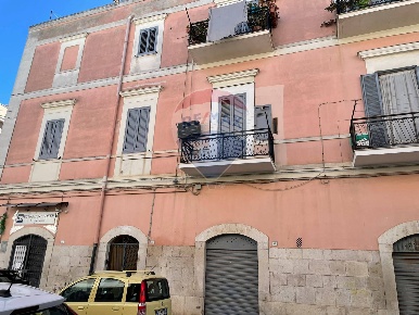 Foto Appartamento in Via Maiorano, Trani di 50 m² con 1 locali in vendita