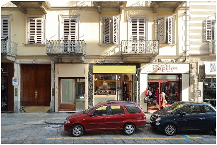 Foto Attività commerciale in Via San Massimo, Torino Via della Rocca