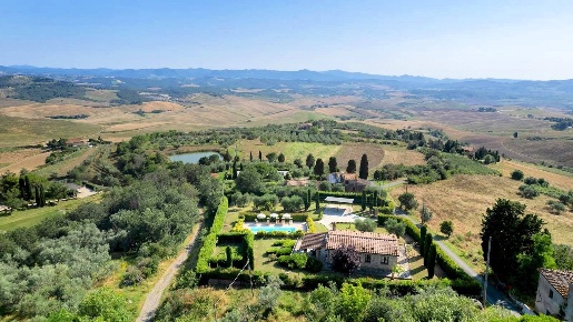 Foto Rustico a Volterra Centro di 95 m² con 5 locali in vendita