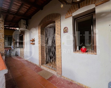 Foto Appartamento in Napoli, Calvi Risorta di 100 m² con 4 locali