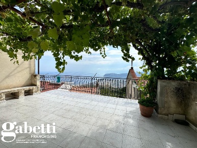 Foto Casa indipendente in Via SAN TEODORO SNC, Patti Sorrentini di 200 m²